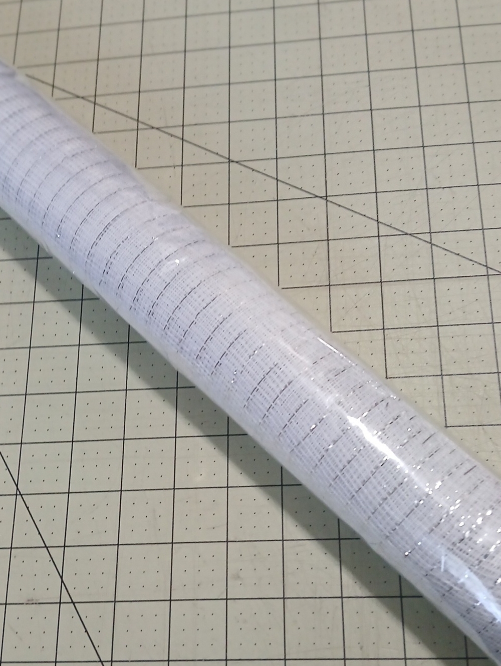 Deco Mesh - White/Metallic Silver